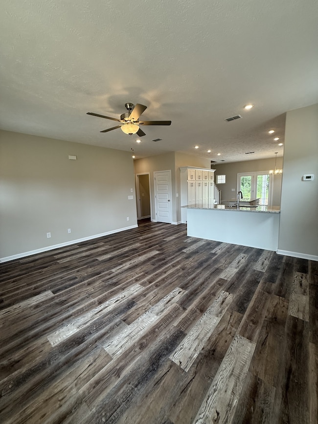 200 Reynard St, Manchester, TN 37355 - photo 5