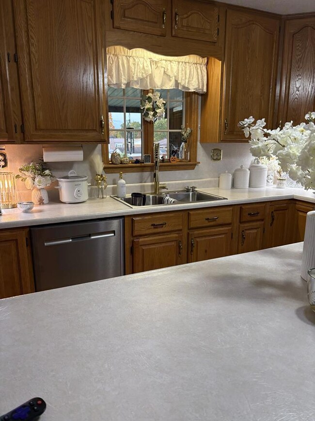 1381 Old Eccles Rd, Beckley, WV 25801 - photo 3