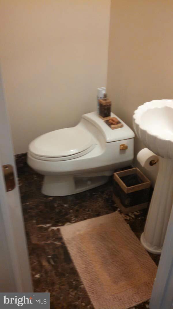 474 S Union St, Alexandria, VA 22314 - photo 4