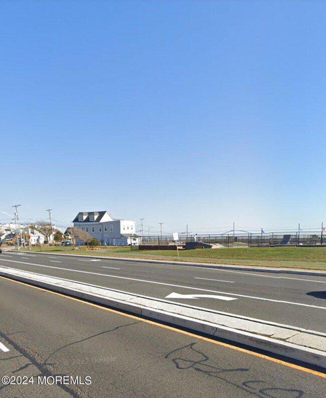 427 Hoyt St, Long Branch, NJ 07740 - photo 5