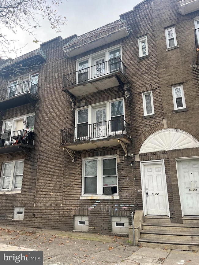 6122 N Broad St unit 3RD FLOOR FRONT, Philadelphia, PA 19141 - photo 2