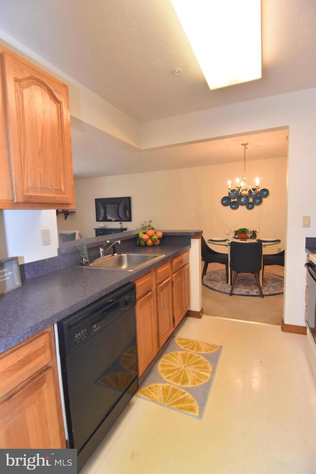 23140 Cobblestone Ln unit 307, California, MD 20619 - photo 5