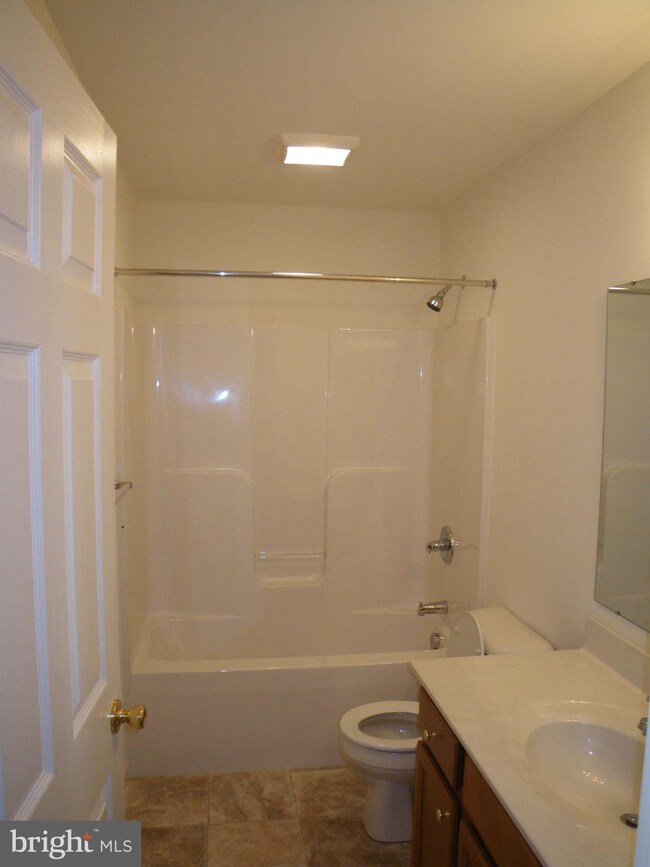 457 Lantern Ln, Chambersburg, PA 17201 - photo 7