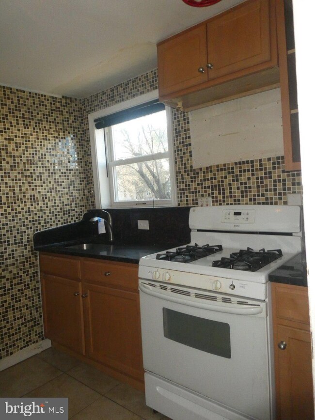 410 Main St unit 16, Laurel, MD 20707 - photo 6