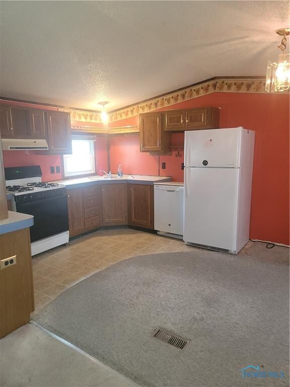 2408 E Dundee Dr, Findlay, OH 45840 - photo 4