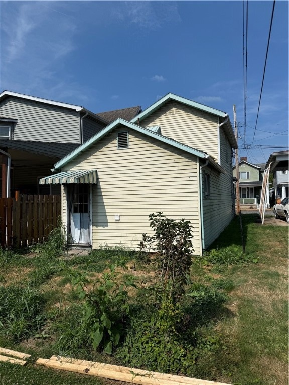 1708 3rd Ave, Beaver Falls, PA 15010 - photo 3