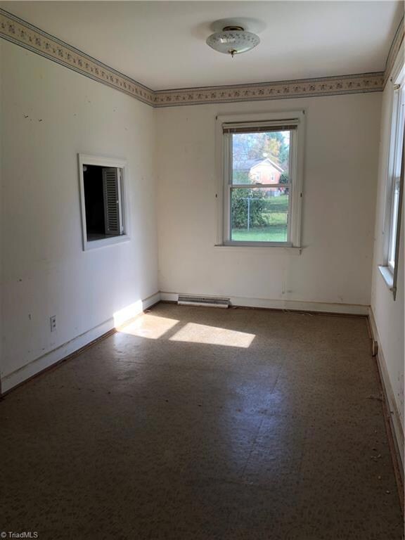 512 Sands Cir, Reidsville, NC 27320 - photo 7