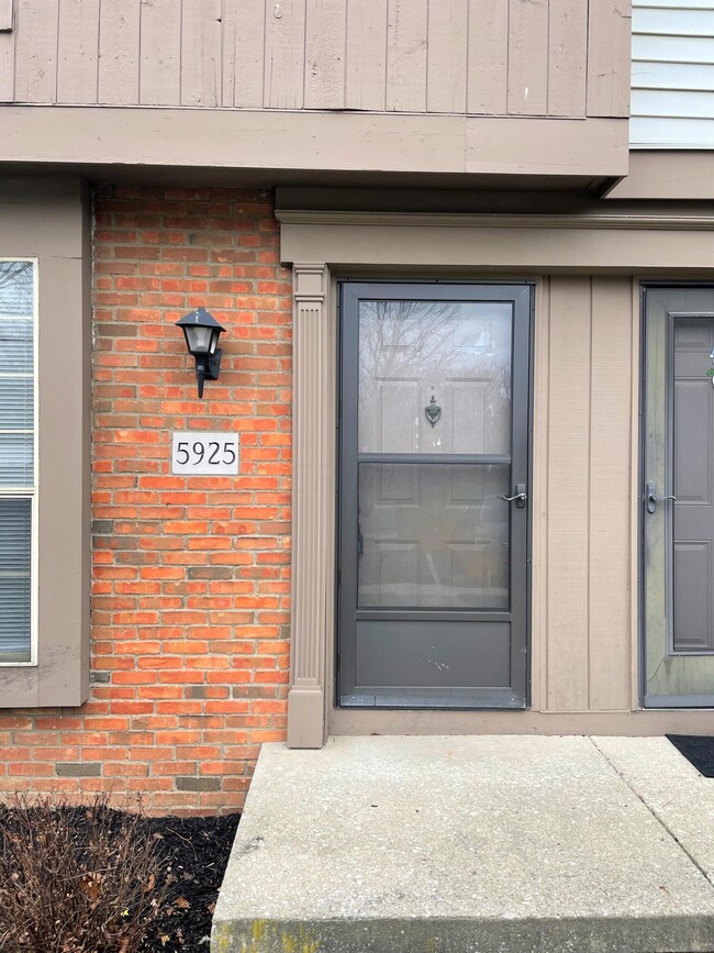 5925 Shadow Lake Cir unit 5852, Columbus, OH 43235 - photo 6