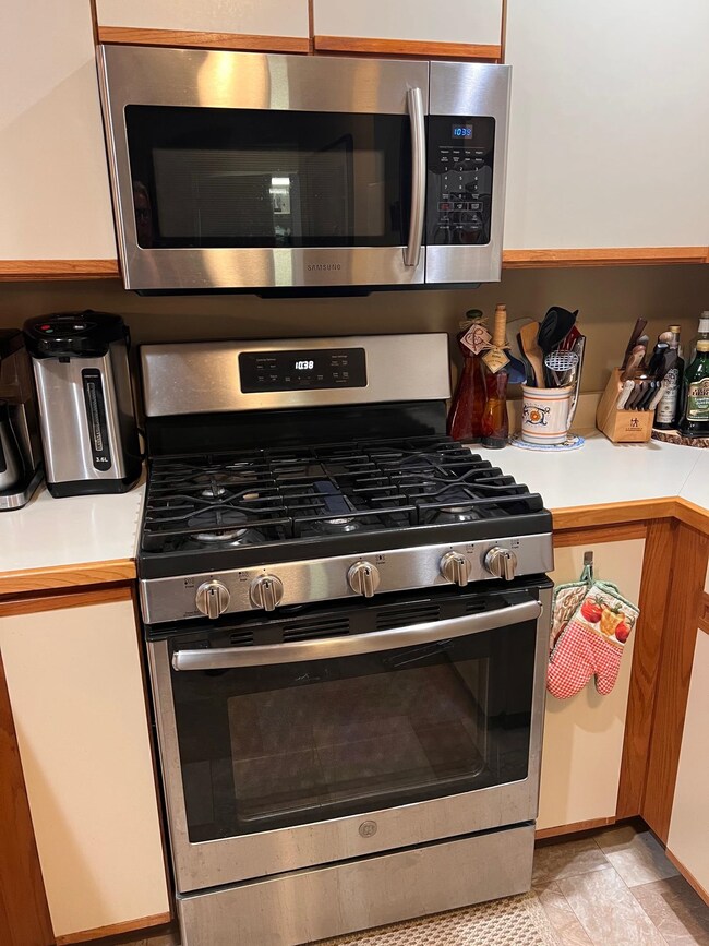 22 Harrison Ln unit L104, Ludlow, VT 05149 - photo 7