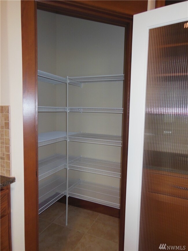 1051 N Baker Ave unit A-201, East Wenatchee, WA 98802 - photo 7