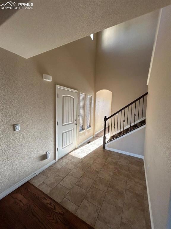 10201 Abrams Dr, Colorado Springs, CO 80925 - photo 3