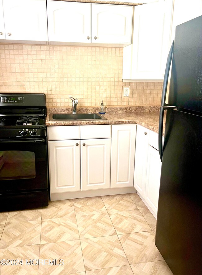 cross road kitchen