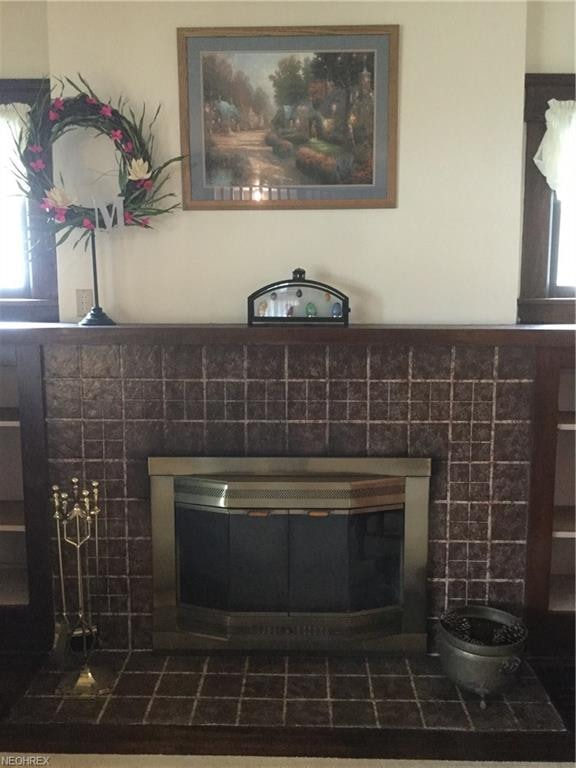 Gorgeous woodburning fireplace in great room