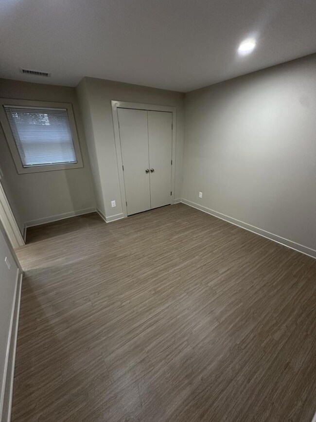 3533 Ivy Commons Dr unit 102, Raleigh, NC 27606 - photo 6