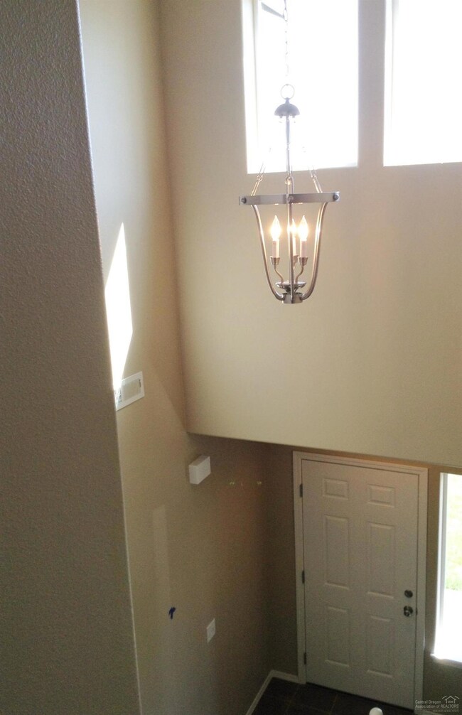 61765 SE Camellia St, Bend, OR 97702 - photo 7