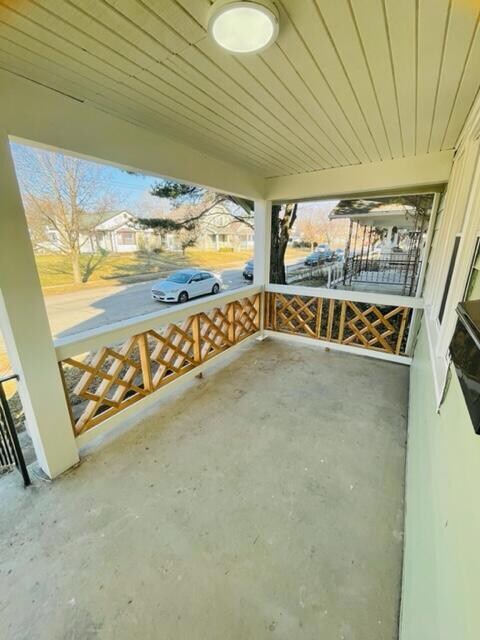 448 S Burgess Ave, Columbus, OH 43204 - photo 2