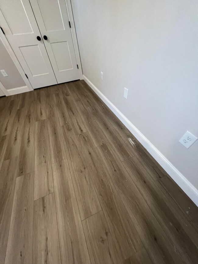 16 Juniper Ln, Portsmouth, NH 03801 - photo 6