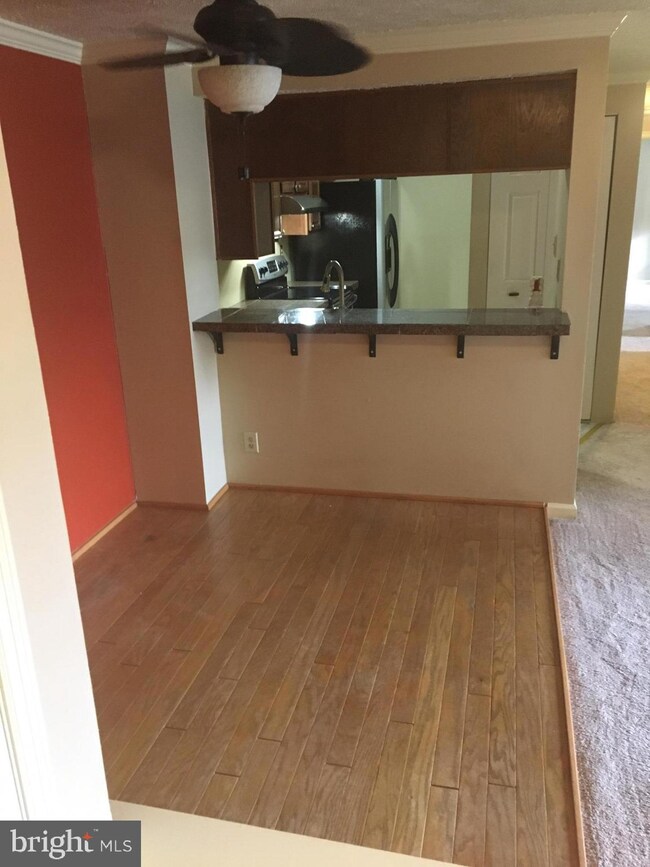809 B Stratford Way unit 1400B, Frederick, MD 21701 - photo 7