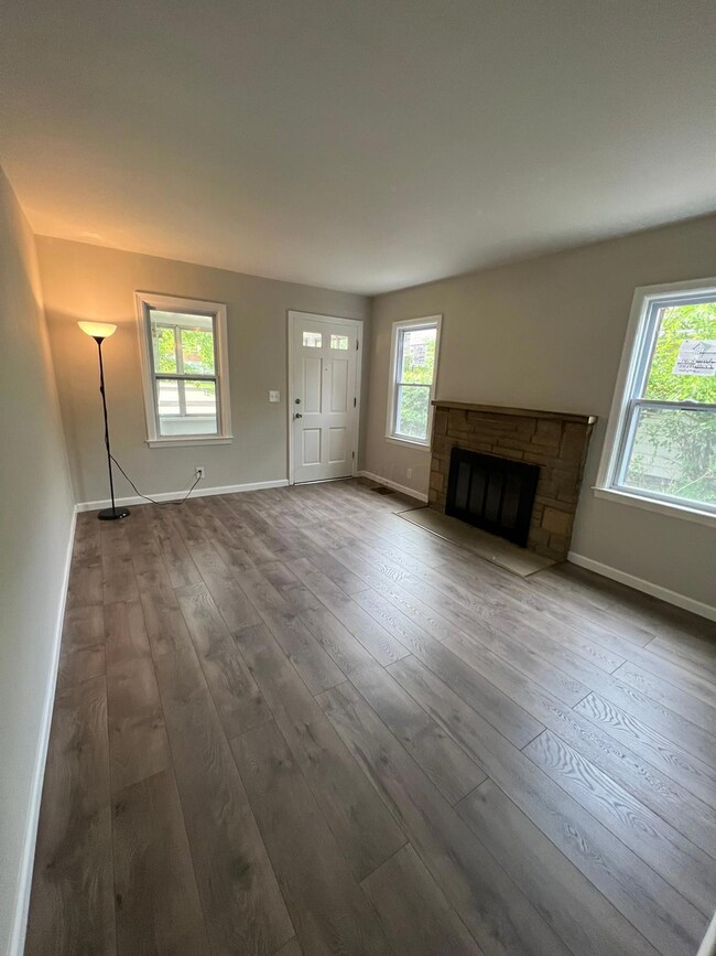 428 S Weyant Ave, Columbus, OH 43213 - photo 4