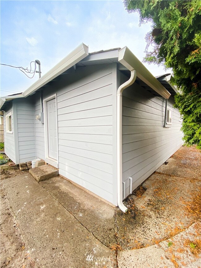 306 26th Ave, Longview, WA 98632 - photo 2