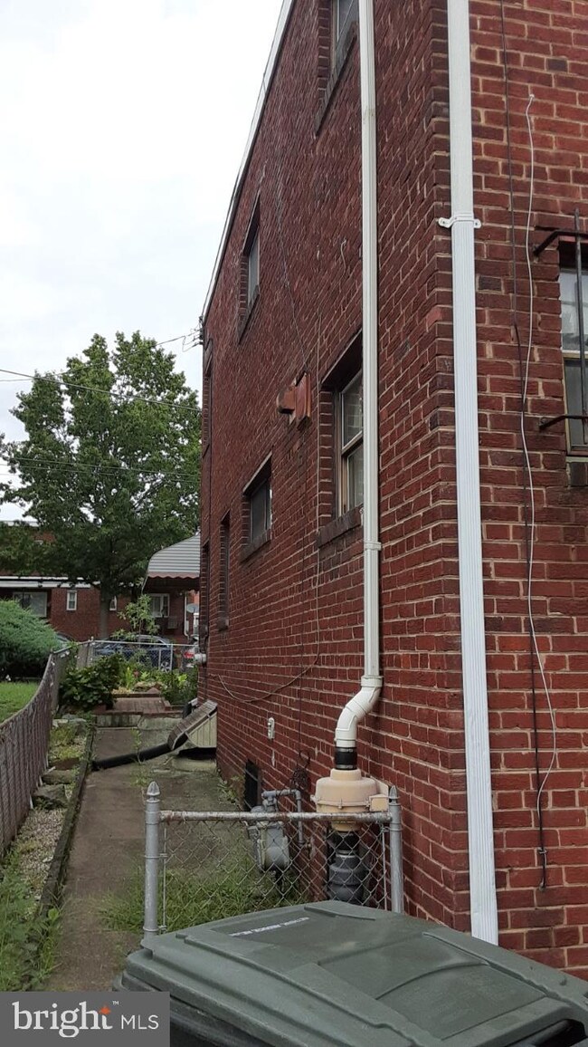 769 Oglethorpe St NE, Washington, DC 20011 - photo 2