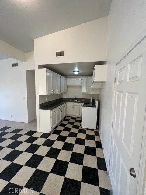 1924 Bunker Ave, South El Monte, CA 91733 - photo 5