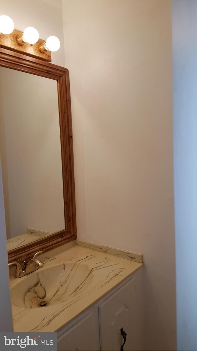 10236 Arizona Cir, Bethesda, MD 20817 - photo 5