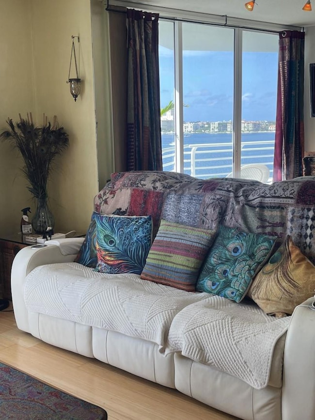 The Slade unit 716, West Palm Beach, FL 33401 - photo 7