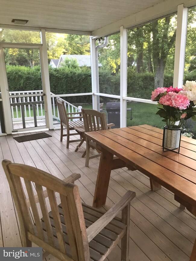 307 S Trooper Rd, Norristown, PA 19403 - photo 3