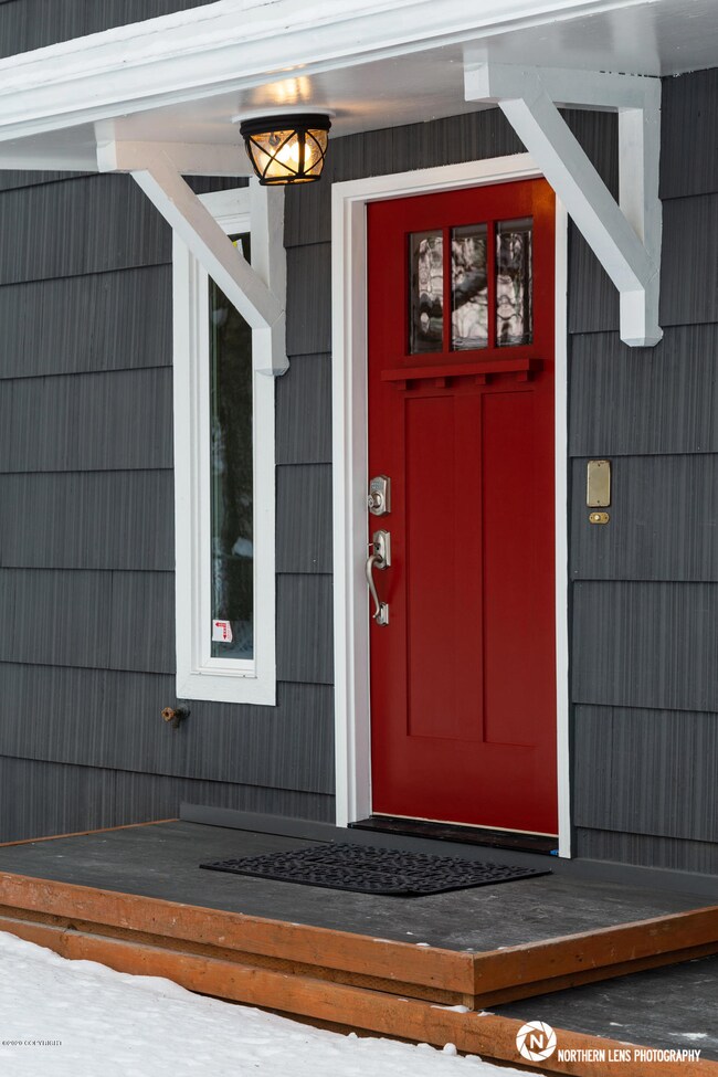 5_EntranceExterior