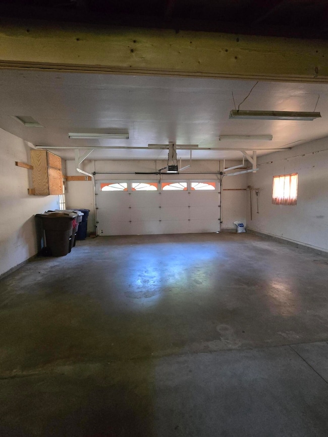 1002 Palmer Place, Mitchell, SD 57301 - photo 7