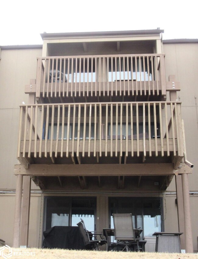 2700 North Shore Drive   Clear Lake  IA