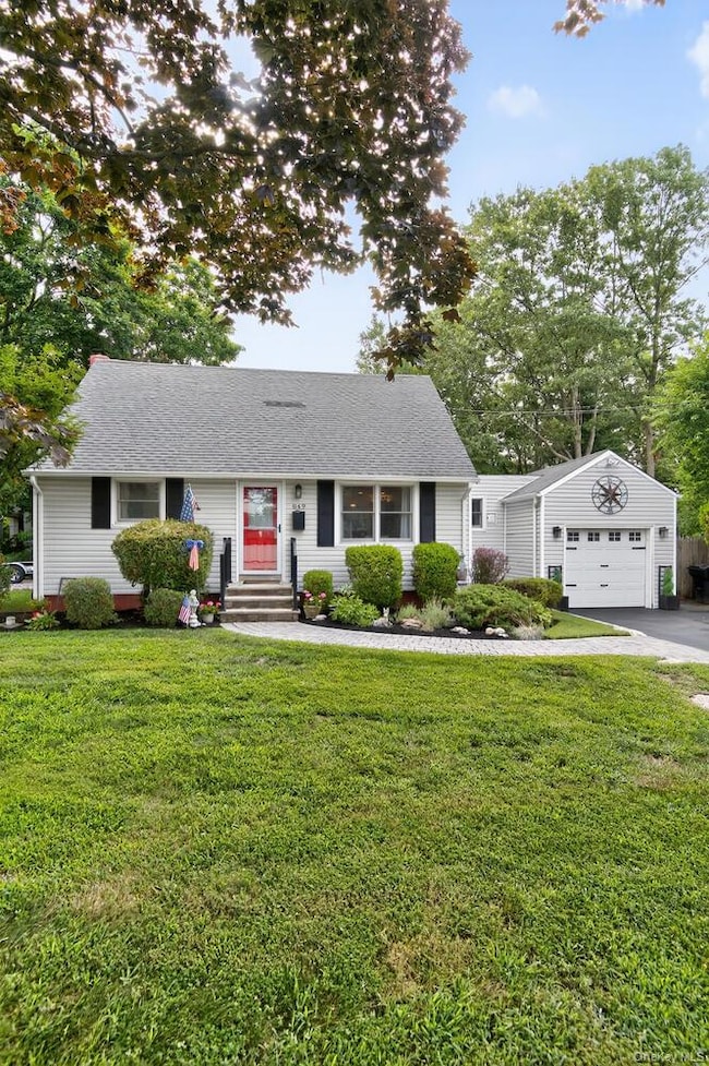 849 Udall Rd, West Islip, NY 11795 - photo 4