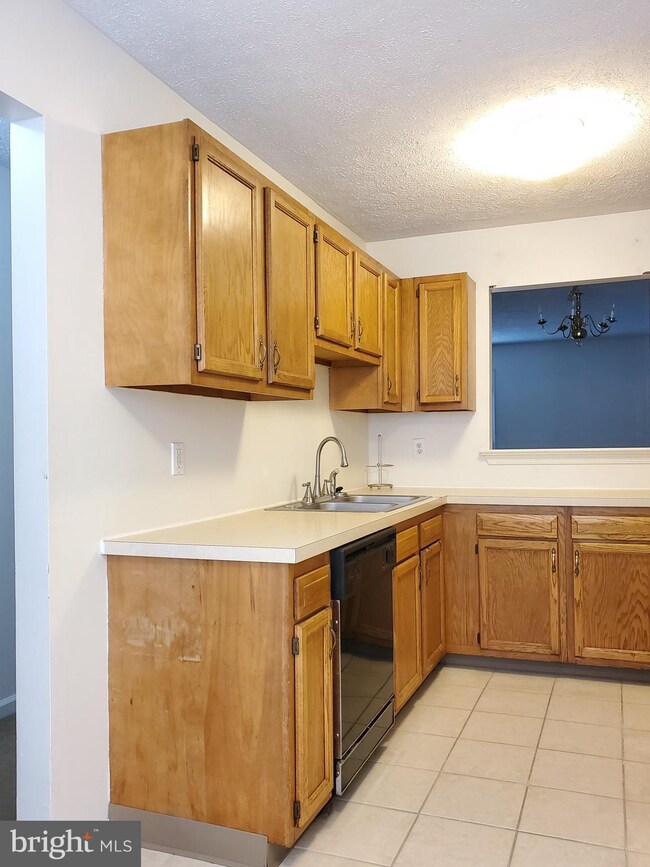 113 Gateway Dr, Newark, DE 19711 - photo 5