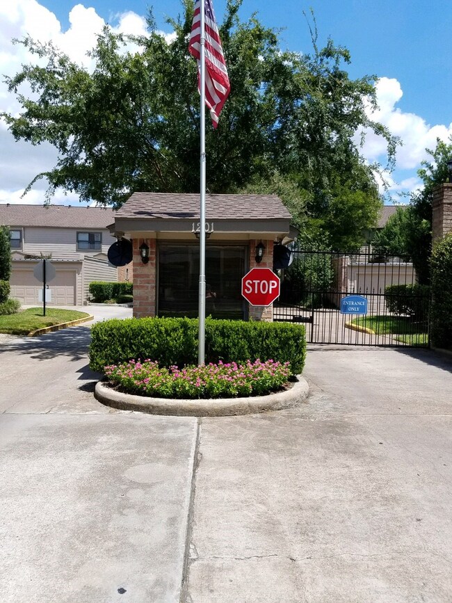 1201 Mcduffie St unit 173, Houston, TX 77019 - photo 3