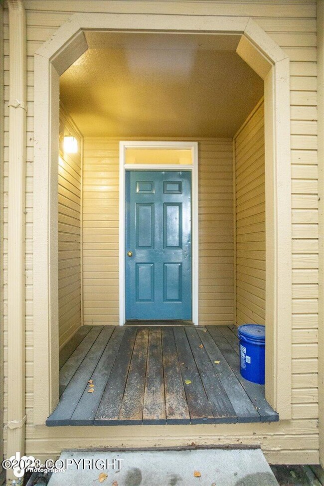 03-Front Exterior_IMG_2591