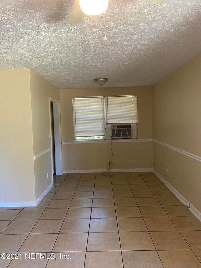 5220 Lexington Ave, Jacksonville, FL 32210 - photo 3