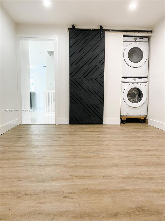 5023 NW 114th Ct, Doral, FL 33178 - photo 7