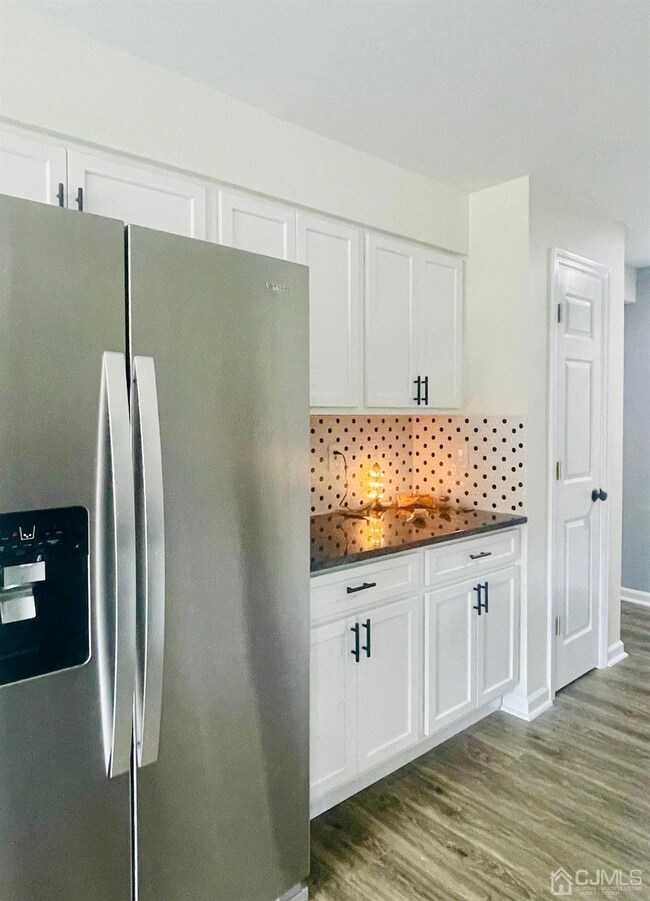 917 Edison Glen Terrace, Edison, NJ 08837 - photo 3