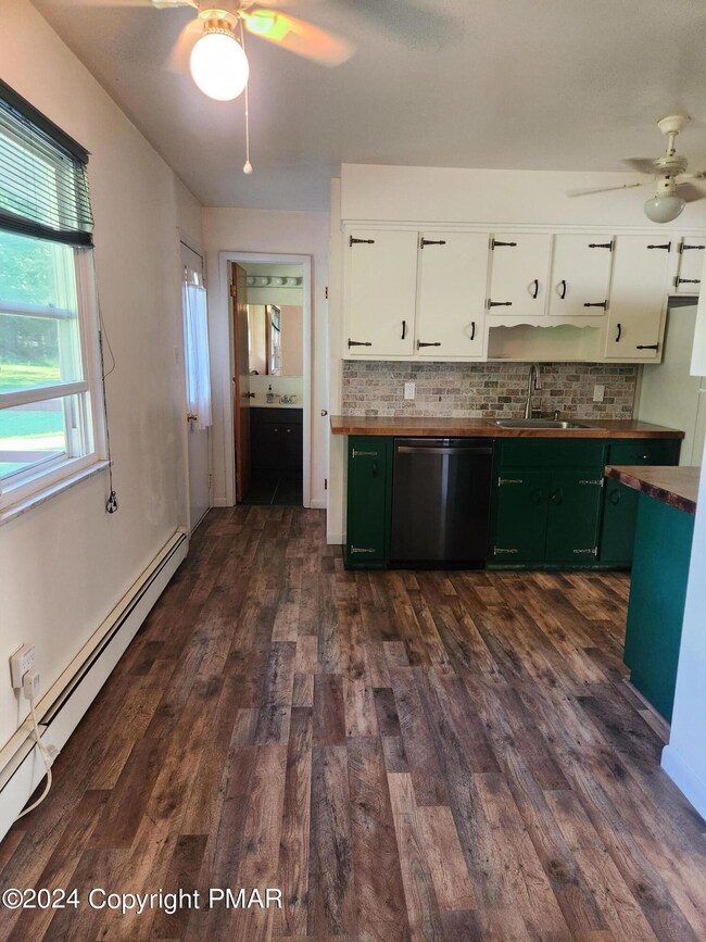 421 Kennel Rd, Saylorsburg, PA 18353 - photo 6