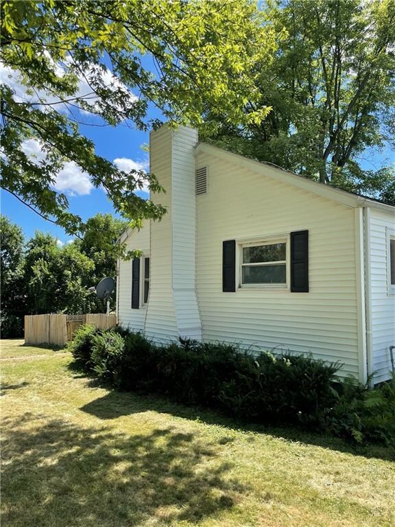 104 S Meridian St, Roachdale, IN 46172 - photo 4