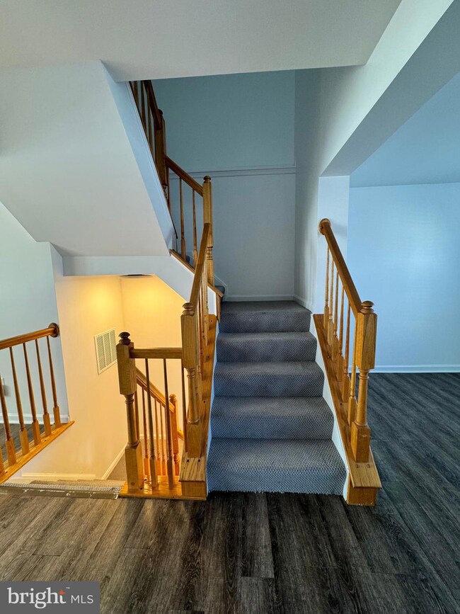 7102 Finch Ln, Fredericksburg, VA 22407 - photo 3