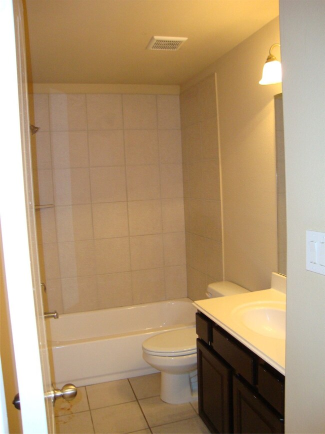 16106 Maplewick Dr, Tomball, TX 77377 - photo 6