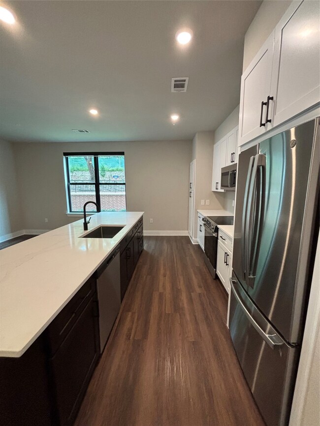 3255 Carlisle St unit 2107, Dallas, TX 75204 - photo 4