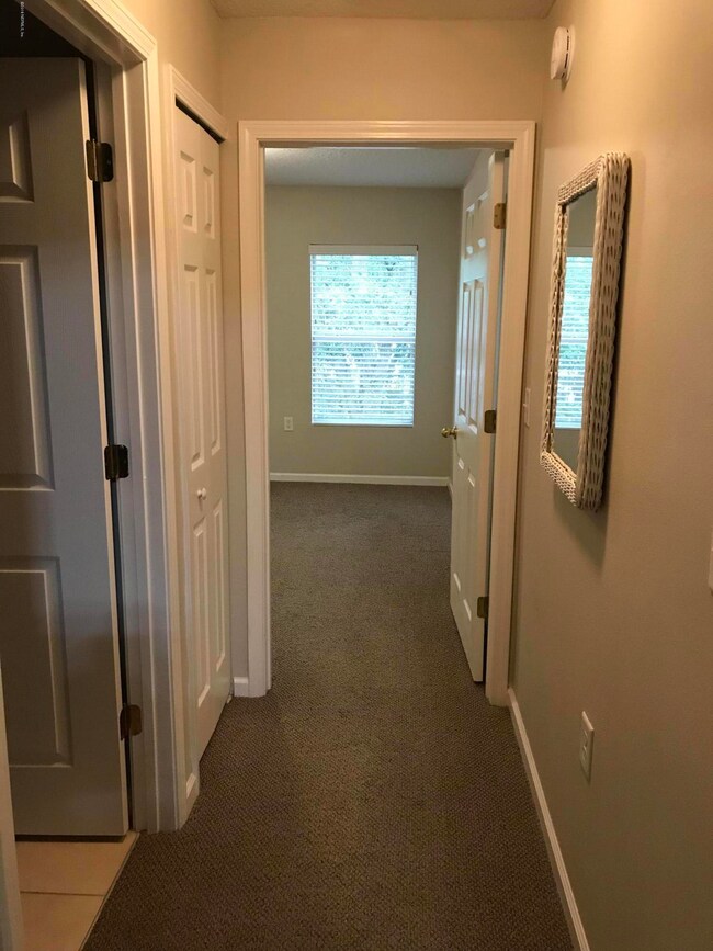 5101 Playpen Dr unit 612, Jacksonville, FL 32210 - photo 4