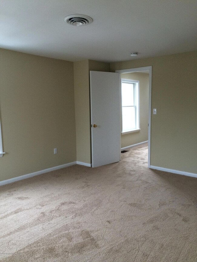 164 Rumson Rd unit 2nd Floor, Little Silver, NJ 07739 - photo 7