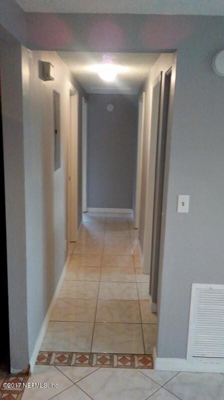 5423 Tampico Rd, Jacksonville, FL 32244 - photo 5