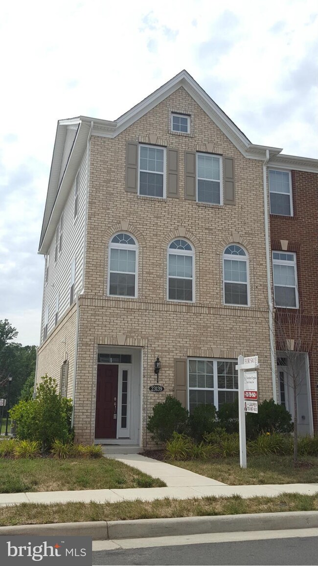 23139 Dunlop Heights Terrace, Ashburn, VA 20148 - photo 2