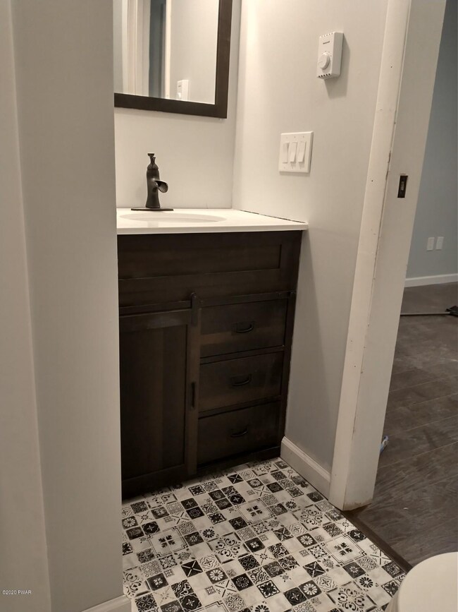 119 Hillside Dr, Lords Valley, PA 18428 - photo 6