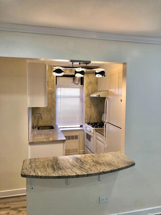 150-20 71st Ave unit 6, Flushing, NY 11367 - photo 7